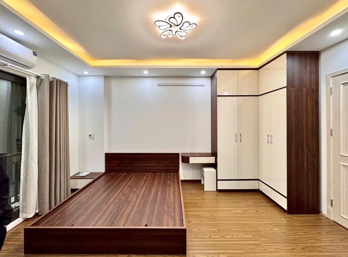 BÁN NHÀ 5 TẦNG, 3 PHÒNG NGỦ, PHỐ MINH KHAI - HÀ NỘI - GIÁ HỜ 6 TỶ HƠN - SỔ ĐỎ CHÍNH CHỦ - Ảnh 3